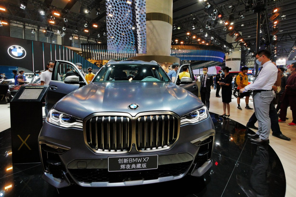 BMW X7 izgleda moćno, ali zbog bizarne greške kompanija dobija tužbu