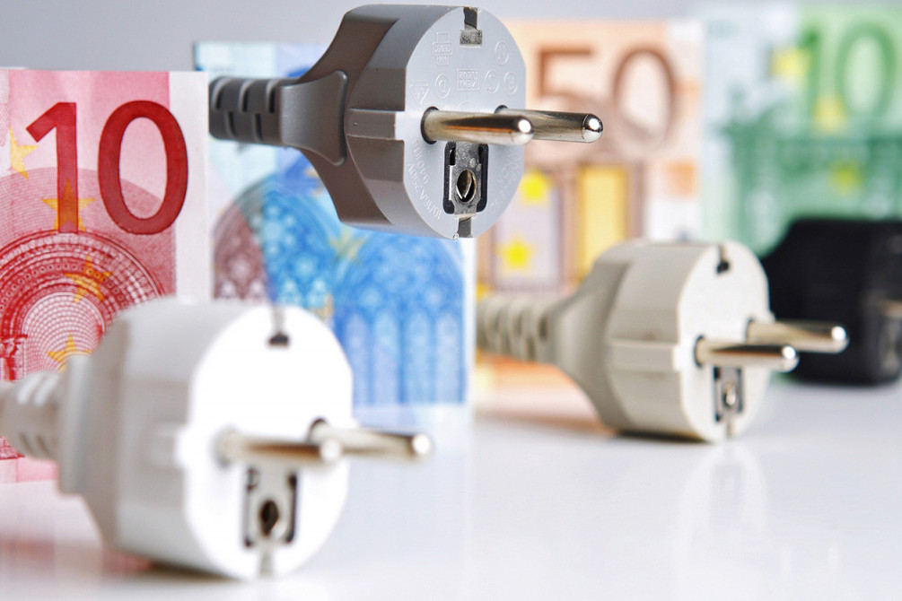 Kako vlade u EU setom mera ublažavaju "strujni udar" na potrošače: Nemcima jeftiniji javni prevoz, a Norvežanima?