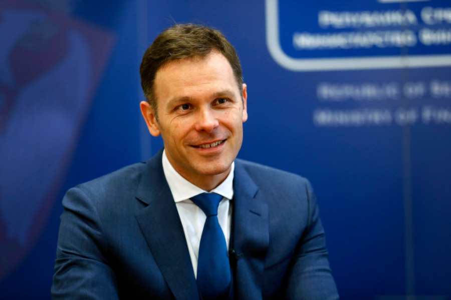 Božić čestitali ministri i poslanici: Dobra volja, razumevanje i sloga su potrebni da pobedimo izazove sa kojima se svakodnevno suočavamo