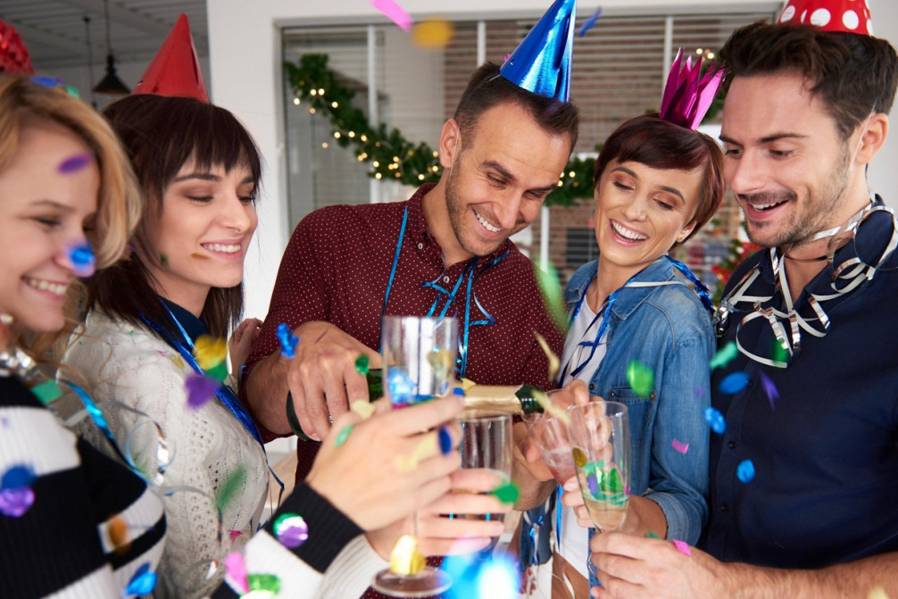 Oprezno na letovanju, već se desilo našim turistima! Ko unese hranu na hotelsku plažu, mogu da ga isteraju, a pare ne vraćaju!