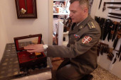 Major Končalović napravio vojni muzej u sobi od četiri kvadrata: Ima čak i dugme kralja Petra, ali i nešto što niko drugi nema!(FOTO)
