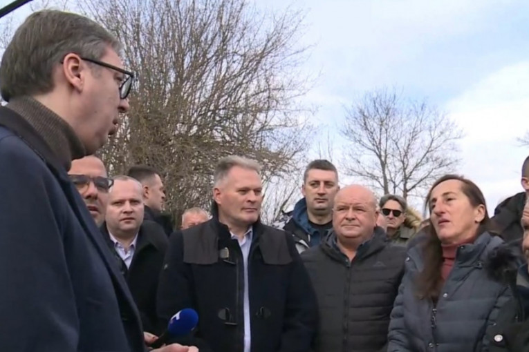 Vučić sa meštanima Seništa o projektu koji bi energetski spasio državu