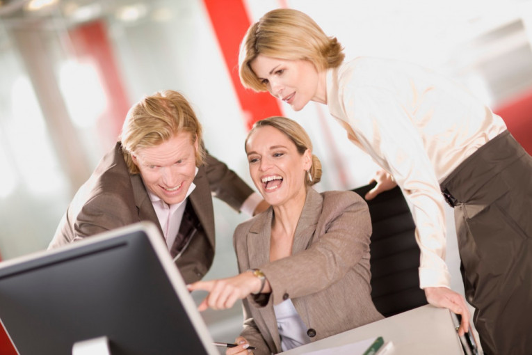 Ko su češći zlostavljači na radu – kolege ili šefovi