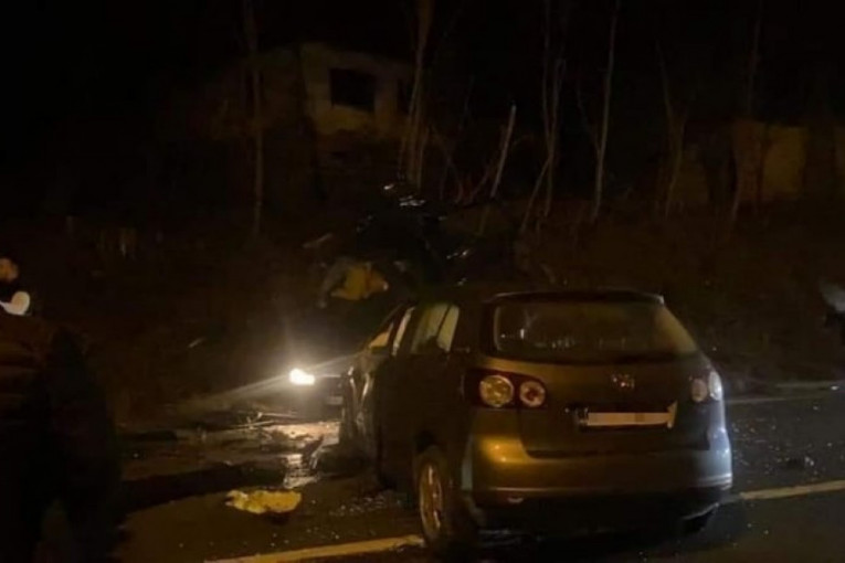 Jeziv prizor pogibije! Saobraćajna nesreća u Novom Pazaru: Stradale četiri osobe! (FOTO)