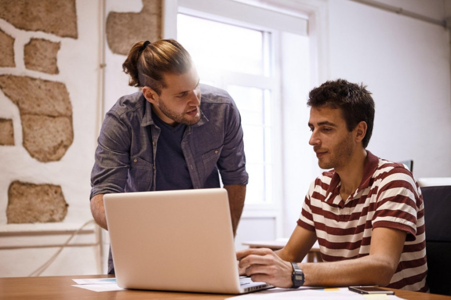 Istraživanje pokazalo: Ženama je, u kancelariji, hladnije nego muškarcima