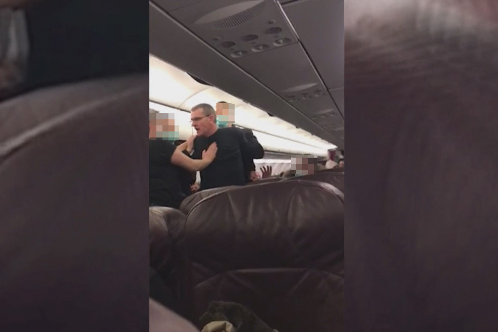 Psovao majku srpsku i balijsku! Oglasila se avio-kompanija, razrešena misterija nezapamćenog incidenta (VIDEO)