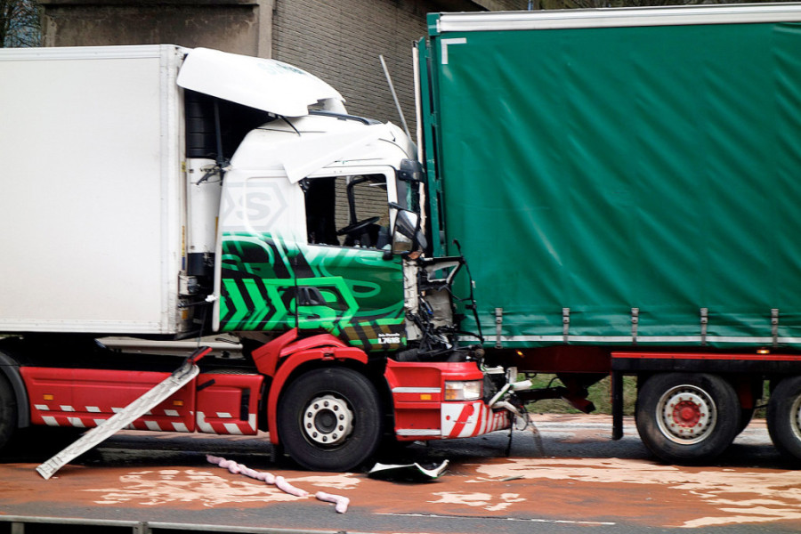 Stravična nesreća kod Šida: Ima poginulih! (FOTO)