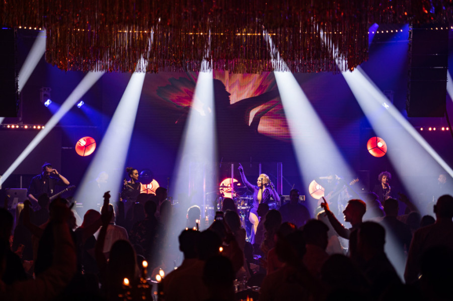 Šok spisak najplaćenijih pevača za doček: Uzimali i do 70.000 evra za noć!