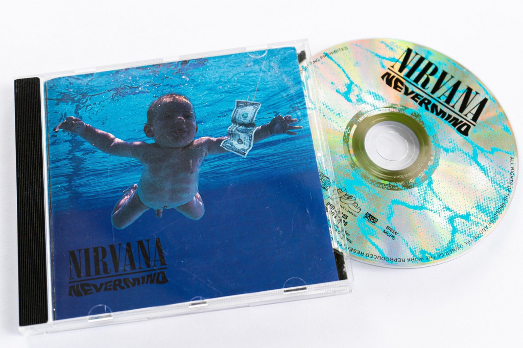 "Nirvana" ponovo pred sudom zbog dečje pornografije: Da li je beba sa naslovne strane čuvenog albuma seksualno zloupotrebljena (FOTO)