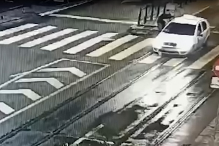 Misterija Matejevog mobilnog telefona: Kako je uređaj "preplivao" na Veliko ratno ostrvo?! Jedan detalj otvara nova pitanja!