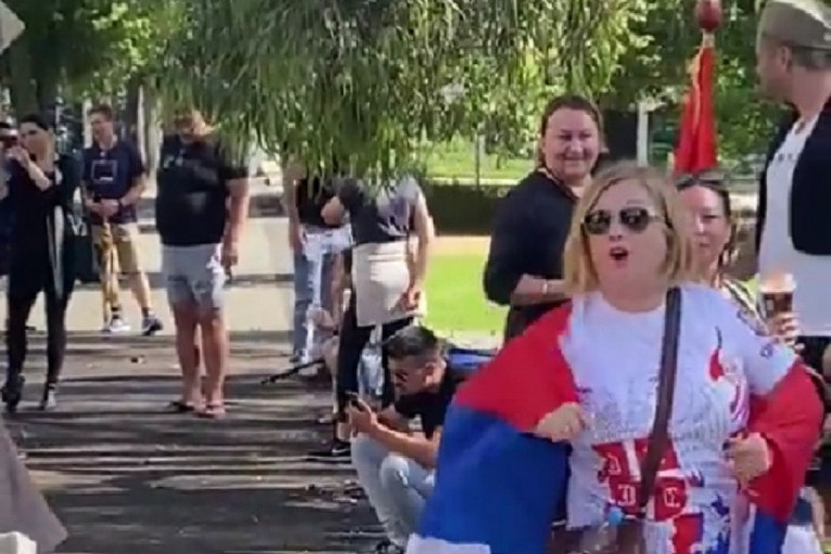 Incidenti na ulicama Melburna zbog Novaka Đokovića! (VIDEO)