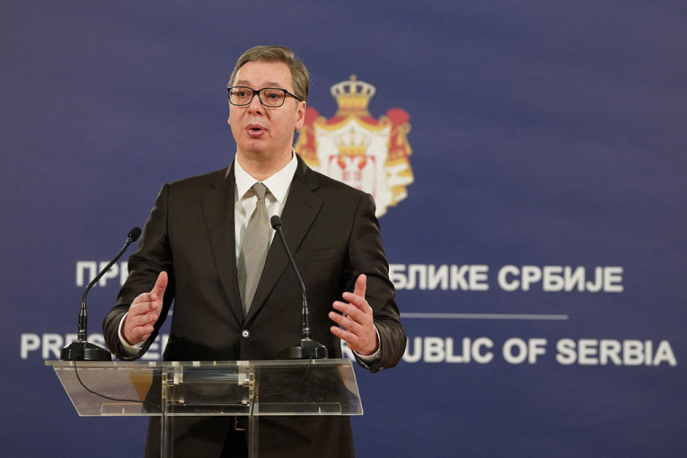 Srbija neće sprovoditi sankcije protiv predstavnika svog naroda: Vučić zabrinut zbog sankcija Dodiku