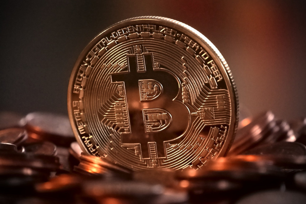 Veliki pad vrednosti kriptovaluta: Analitičari predviđaju krah bitkoina