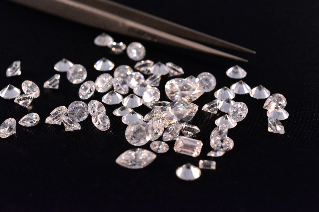 Rampa za ruske dijamante: Zabrana na uvoz stupiće na snagu već od 1. januara