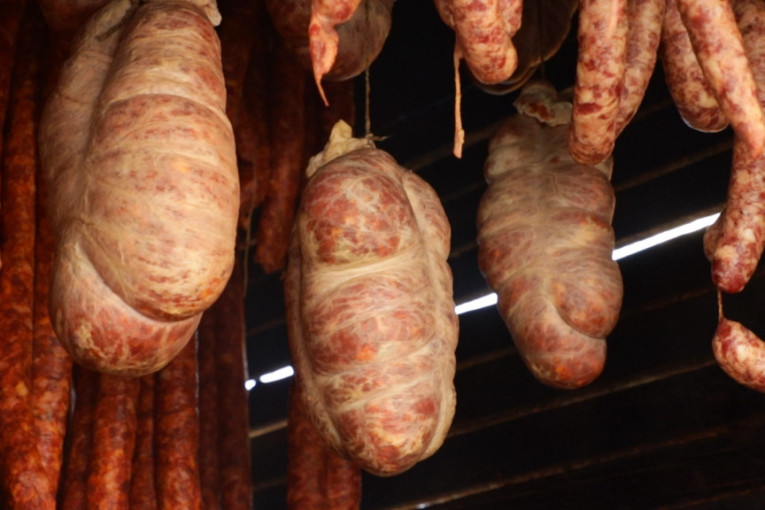 Ovo niste znali o paprici: Evo kako se priprema bitan sastojak kulena