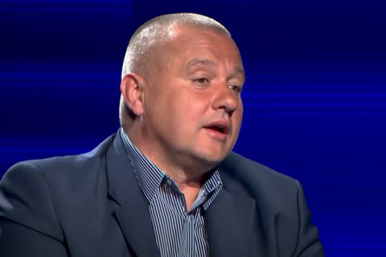 Treba li novinari da se plaše pretnji Čobana!? Medijskom magnatu smeta država, ali ne i novac koji od nje uzima