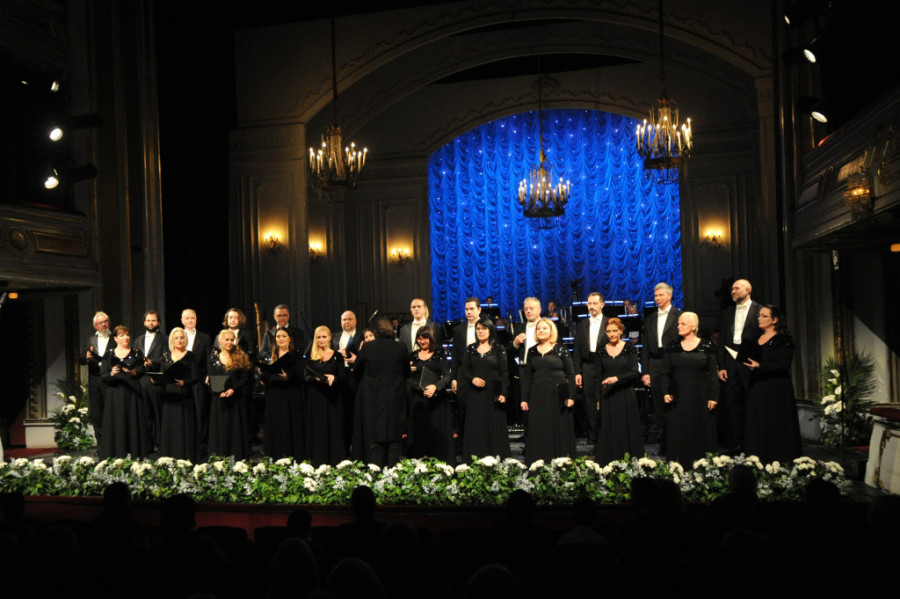 Najlepši svetski valceri oduševili publiku: Održan Gala koncert Orkestra Narodnog pozorišta