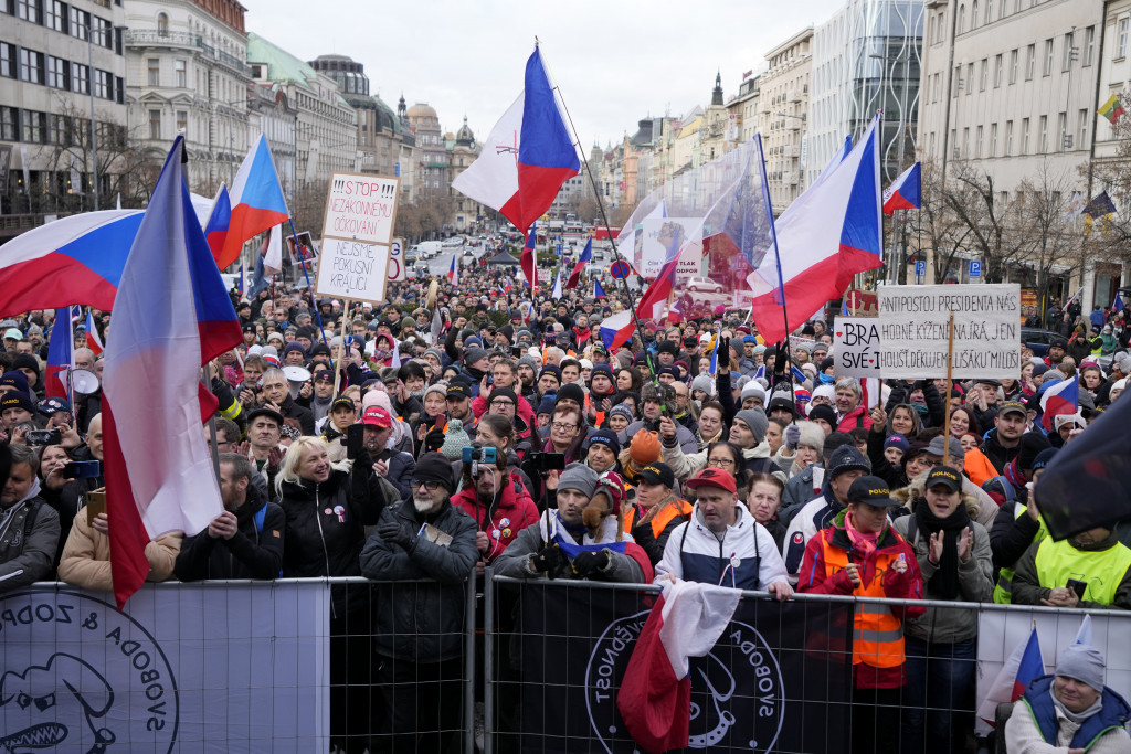 Protesti u Pragu zbog obavezne vakcinacije: Da li će uredba biti odbačena? (FOTO)