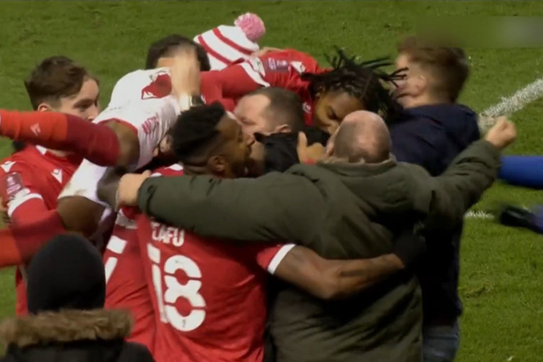 Crne Tobdžije! Arsenal ispao, ponovo su Šumari bili kobni (VIDEO)