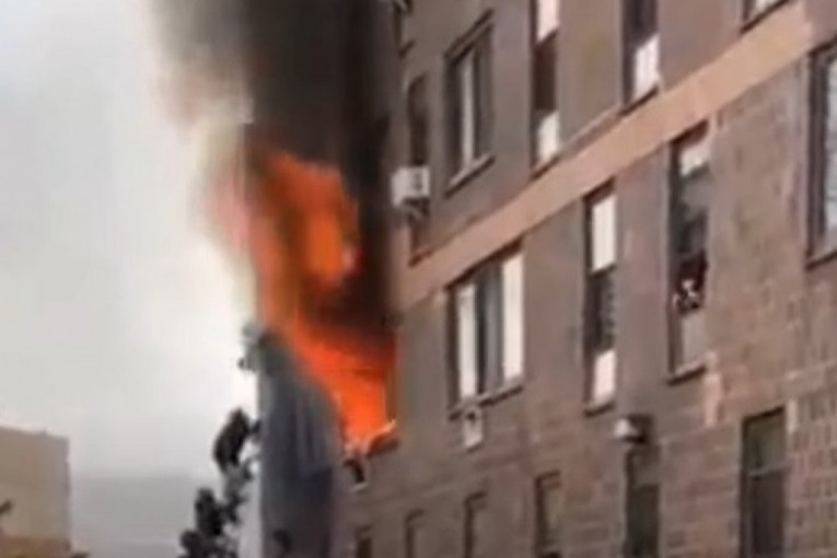 Veliki požar u Njujorku: Poginulo 19 osoba, među njima i devetoro dece!(VIDEO)