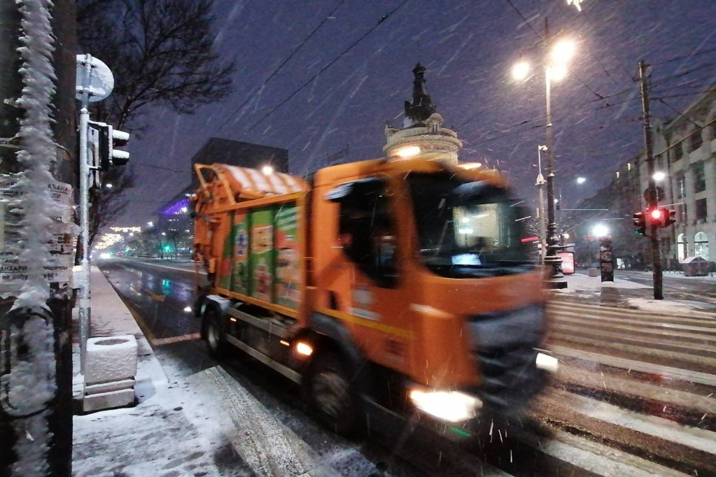 Preti li nam opet kolaps? Na ulicama 110 vozila za čišćenje, zimska služba "Beograd puta" radi pojačano