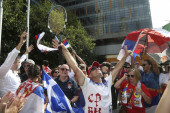 Slavlje na ulicama Melburna! Srbi u delirijumu posle odluke suda da je Novak slobodan čovek! (GALERIJA)