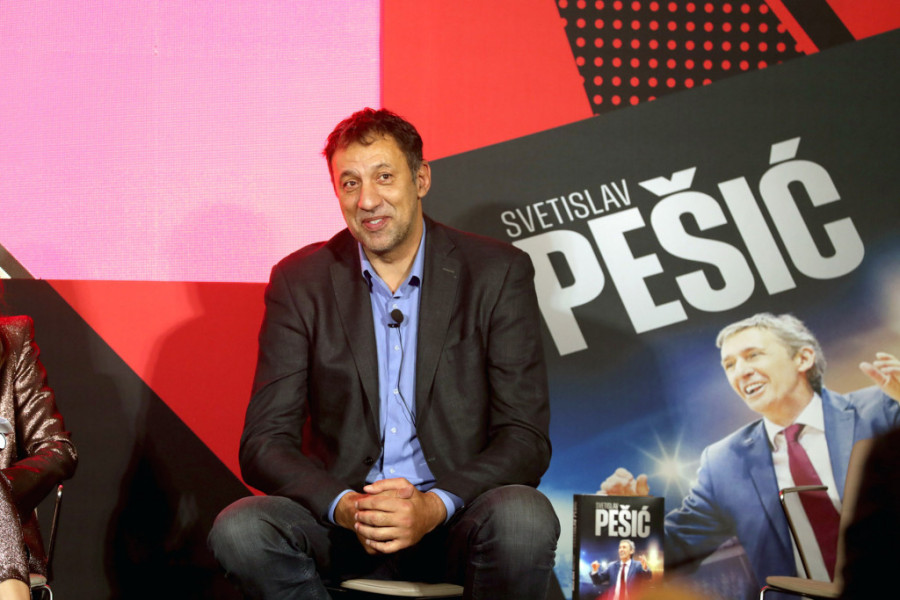 Pejović se pijan zakucao u drvo, bio hapšen na granici, a pred koncert gladuje: Šokovi iz života poznatog pevača!