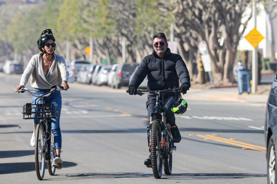 Sajmon Kauel verio bivšu ženu svog najboljeg druga