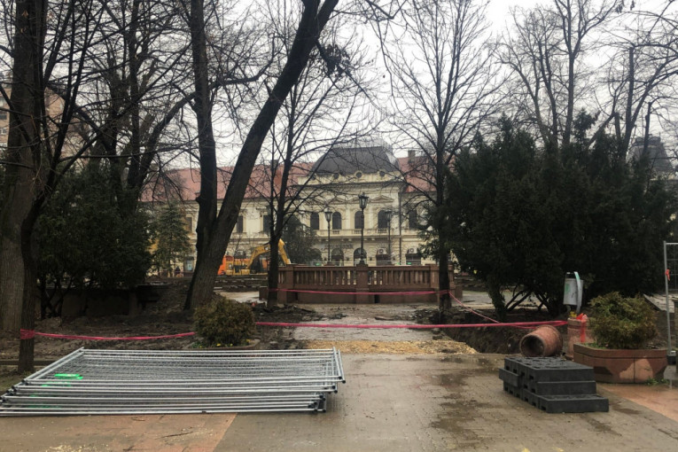24SEDAM PANČEVO U toku rekonstrukcija centralnog gradskog parka