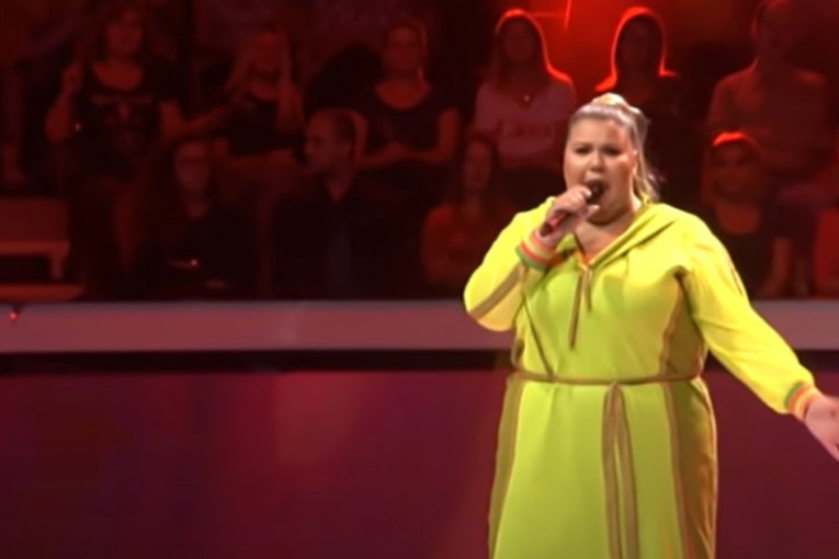 Krstinja skida salo sa leđa i stomaka, otkriveno koliko Saša Popović plaća njenu intervenciju! (FOTO)