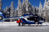 Snimak drame na Kopaoniku! Pogledajte kako je izgledalo prvo helikoptersko spasavanje skijaša na planini! (VIDEO)