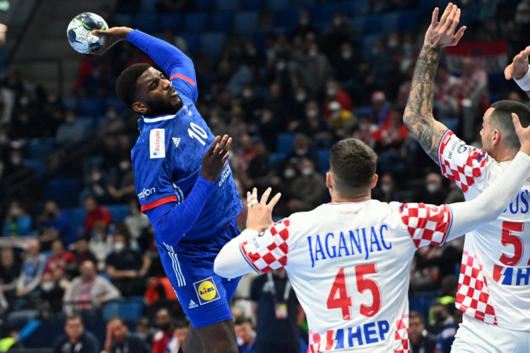 Rukometašima Srbije se otvaraju vrata druge faze EP! Desetkovani Hrvati preslabi za Francuze!