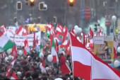 Haos u Austriji: Korona protest u Beču uz sliku ozloglašenog nacističkog vođe! (VIDEO)