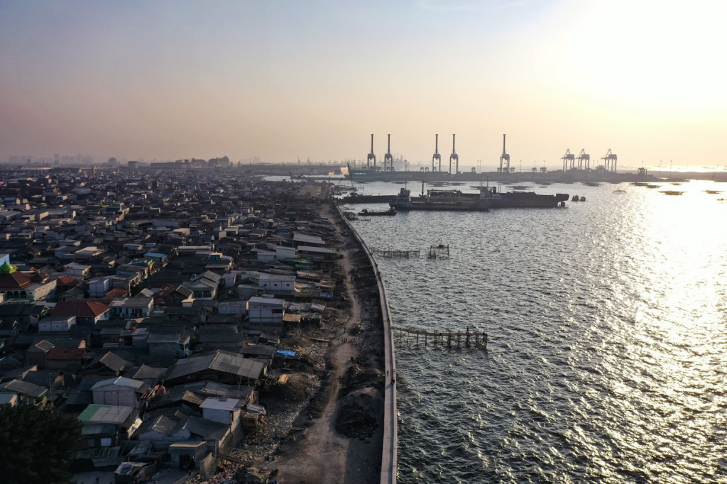 Metropola koja tone: More guta sve pred sobom, toliko da država mora da izgradi novu prestonicu! (VIDEO)