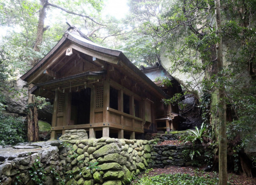 Zašto žene ne mogu da posete tajno japansko ostrvo koje je Unesko uvrstio na listu svetske baštine?