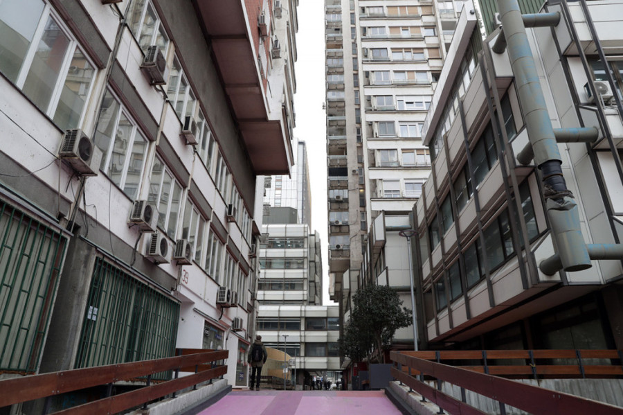 Ukleta višespratnica: U istoj zgradi sa koje se bacio sin Sande Rašković Ivić ubila se i supruga frontmena "Riblje čorbe"