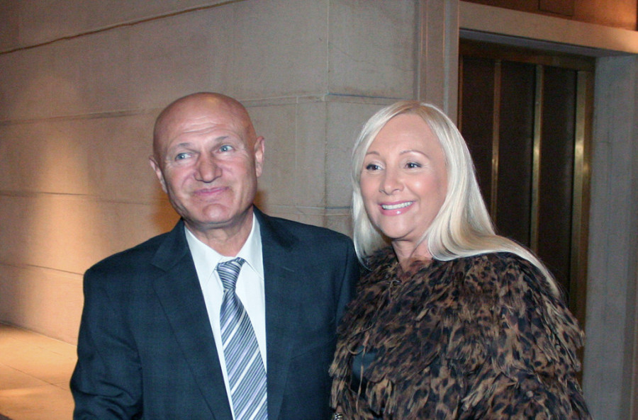 Odavde je pošao u veliki grad! Otkrivena bista Šabana Šaulića u Šapcu: Goca zajecala (FOTO)