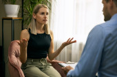 Terapeut deli predviđanja za 2024. kada je mentalno zdravlje u pitanju i savete za zdraviju godinu pred nama