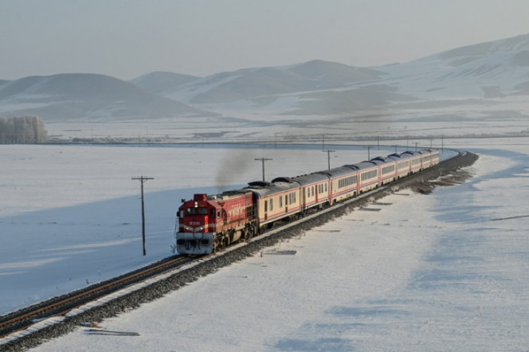 Drama u Francuskoj! Mašinovođa izvršio samoubistvo u vozu u pokretu