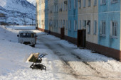 Izbacili golo i boso dete na sibirski mraz: Surovi roditelji hteli da ga kazne zbog lošeg ponašanja