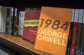 Anonimni čitalac posle 65 godina biblioteci vratio čuveni roman Džordža Orvela: "Izvinjavam se što kasnim"