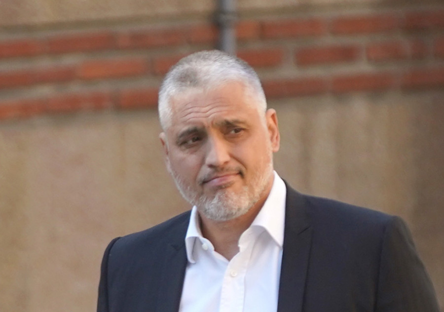 "Ona je nova Marina Tucaković" Poznata pevačica o Futinoj devojci!