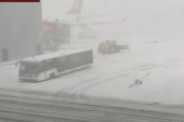 Aerodrome u Evropi zavejao sneg: Evo koji letovi su otkazani iz Beograda
