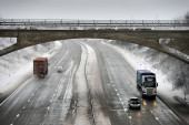 Ludo vreme u regionu: Nakon jake oluje, stigla mećava! Auto - put pod snegom! (FOTO)