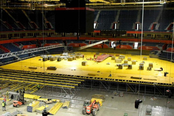 Arena se sprema za atletiku, 220 tona čelika, skidaju se tribine, uzdiže se pod... (FOTO, VIDEO)