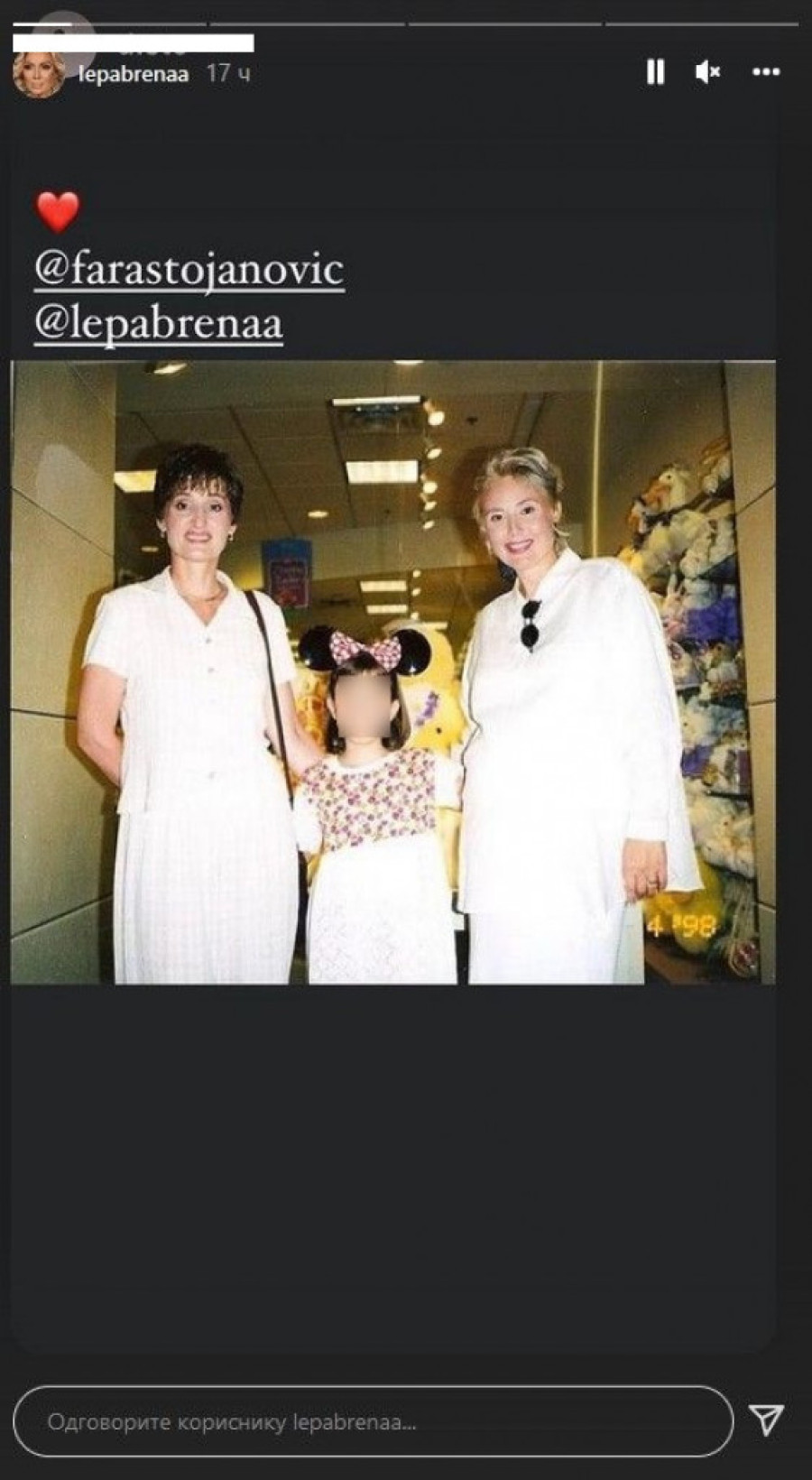 Ovako je Brena izgledala dok je bila u drugom stanju: Jedna žena joj je često pravila društvo! (FOTO)