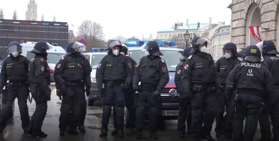 Propast zapadnih političara koji su udarili na Rusiju: Rešavaju ukrajinsku krizu, a u njihovim državama haos i raspad sistema!