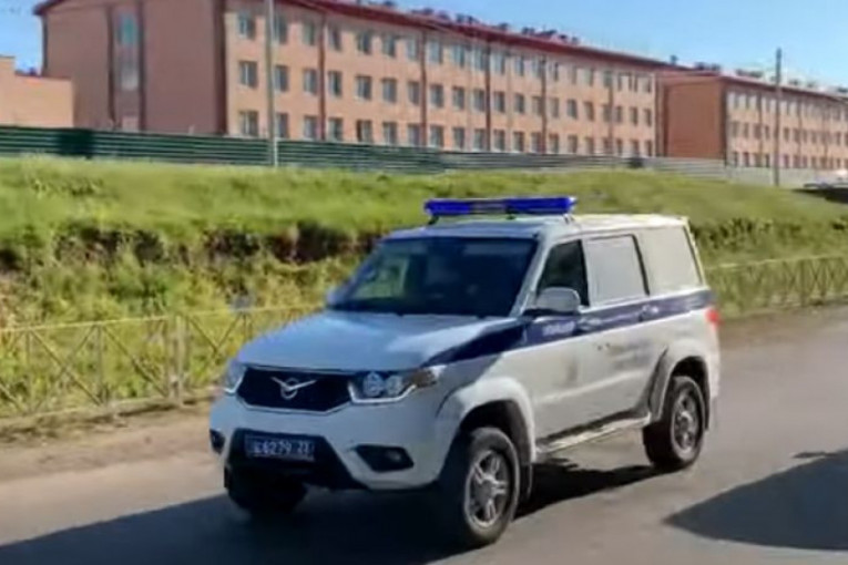 Čudo neviđeno: Devojčica pala sa 22. sprata zgrade u Moskvi i preživela!