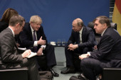 London zapretio sankcijama, Kremlj kaže da su pretnje alarmantne: Džonson otkrio šta će reći Putinu u razgovoru