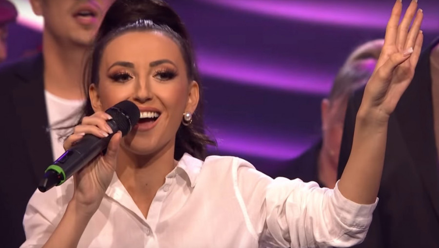 Dada naplaćuje fotografisanje sa fanovima? Pevačica razjasnila o čemu se radi i šokirala priznanjem!